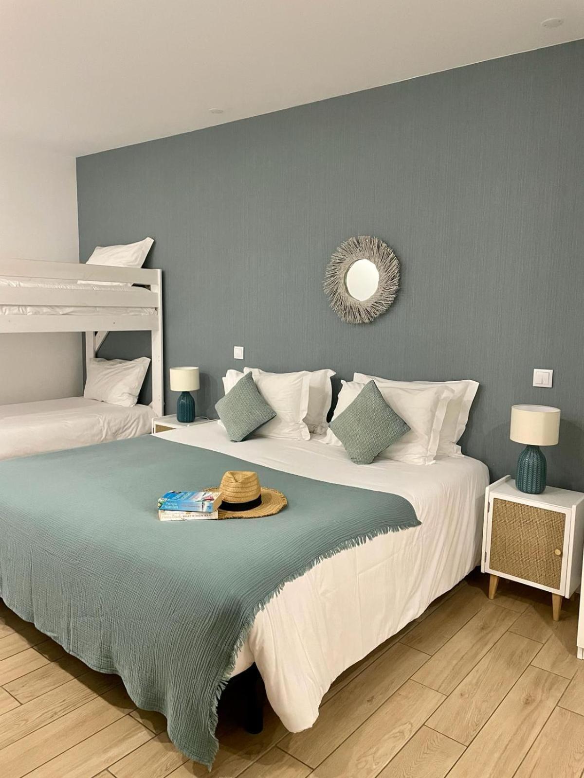 Marsuites Armacao de Pera Luaran gambar