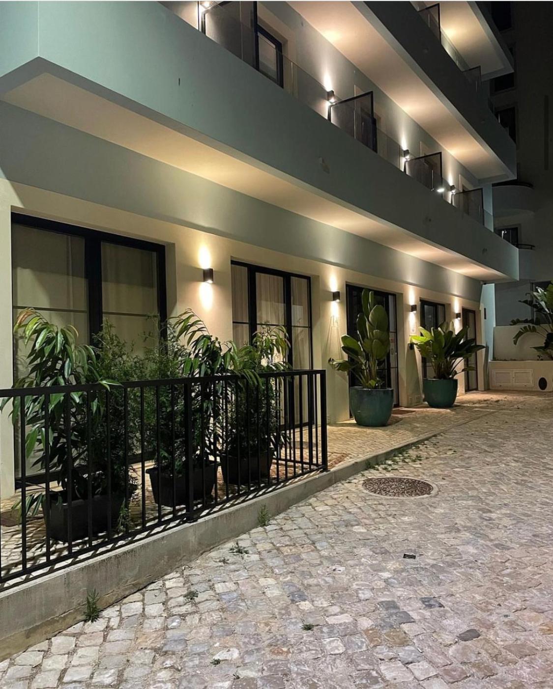 Marsuites Armacao de Pera Luaran gambar